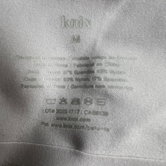 Knix Revolution Shadow Mesh Bra Size M Pale Lavender Wireless Adjustable Padded - Picture 4 of 7